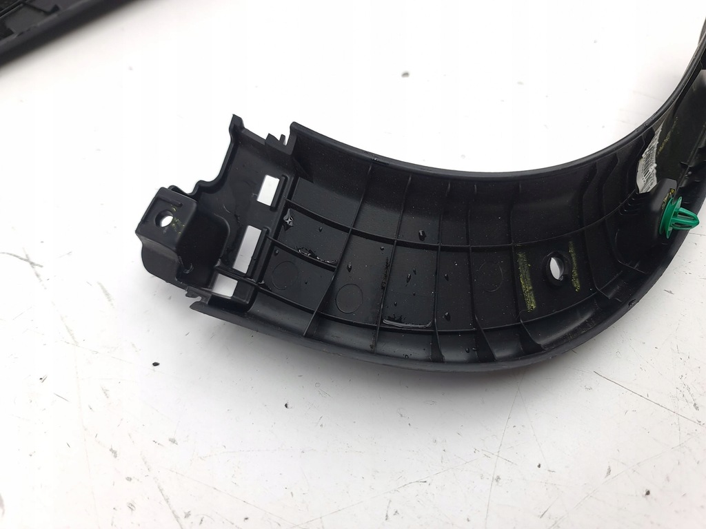 фото №9, Kia ceed 2020 обивка крышки багажника 81761j7000