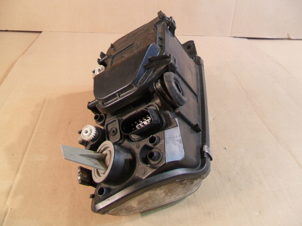 фото №16, Skoda fabia i лампа левая