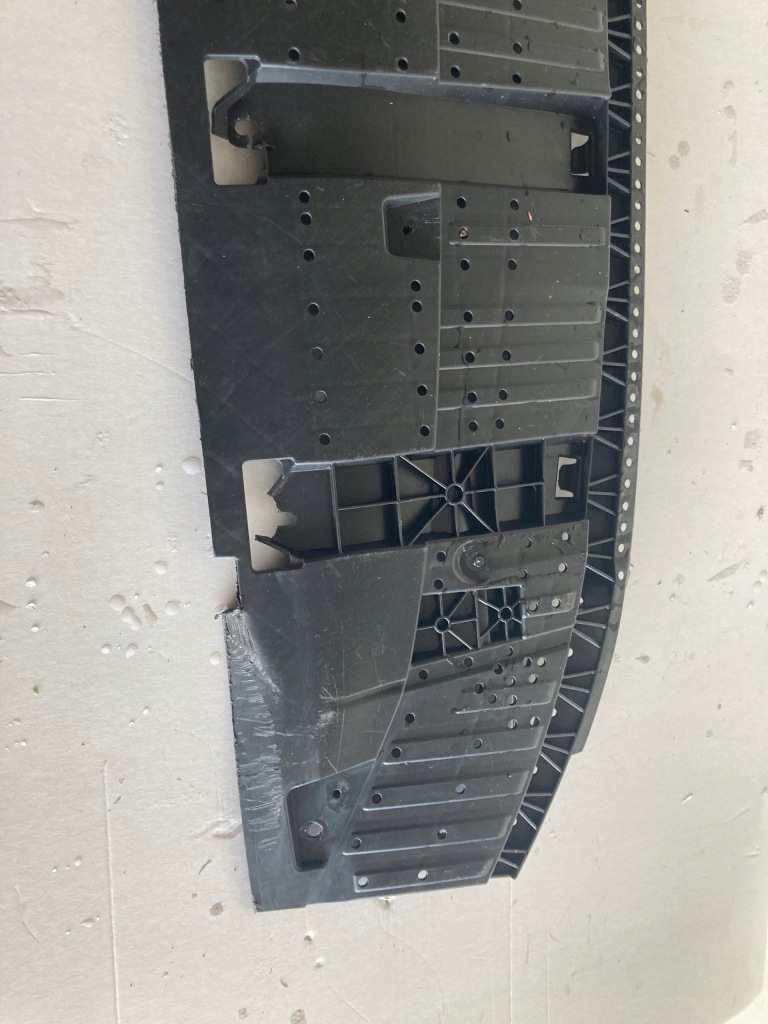 Audi q3 плита бампера 8u0807233c 2012-2014 Цена