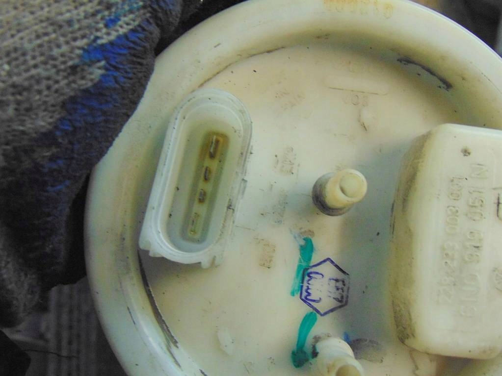 фото №9, Seat cordoba ii 1.4 00r датчик уровня топлива