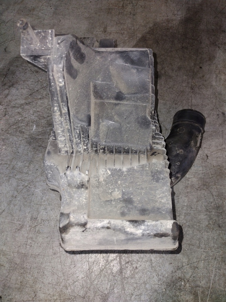 фото №4, Корпус фільтра повітря 8200398990 renault clio