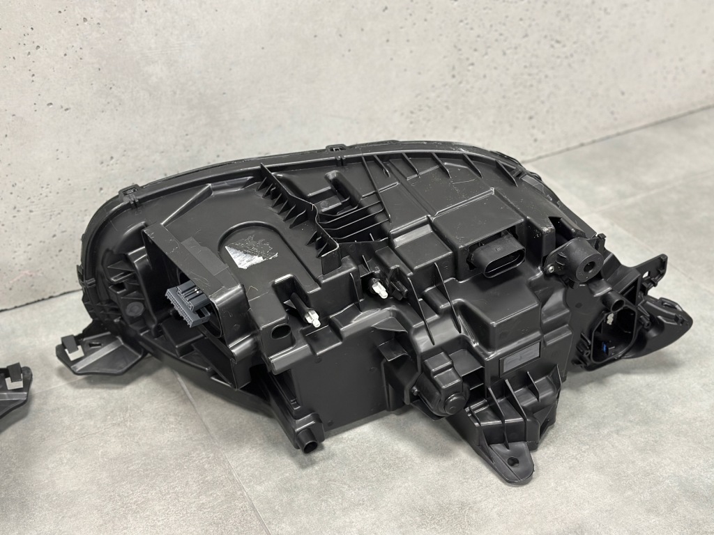 Volvo xc90 2 рестайлинг  2020+ фонари левая правый  full led америка 31655706 31655707 в Украине