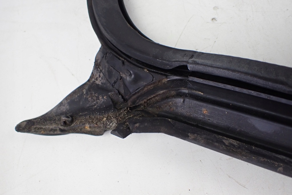 фото №10, Прокладка двері правий задня права задня audi a5 8t 8t8833708c