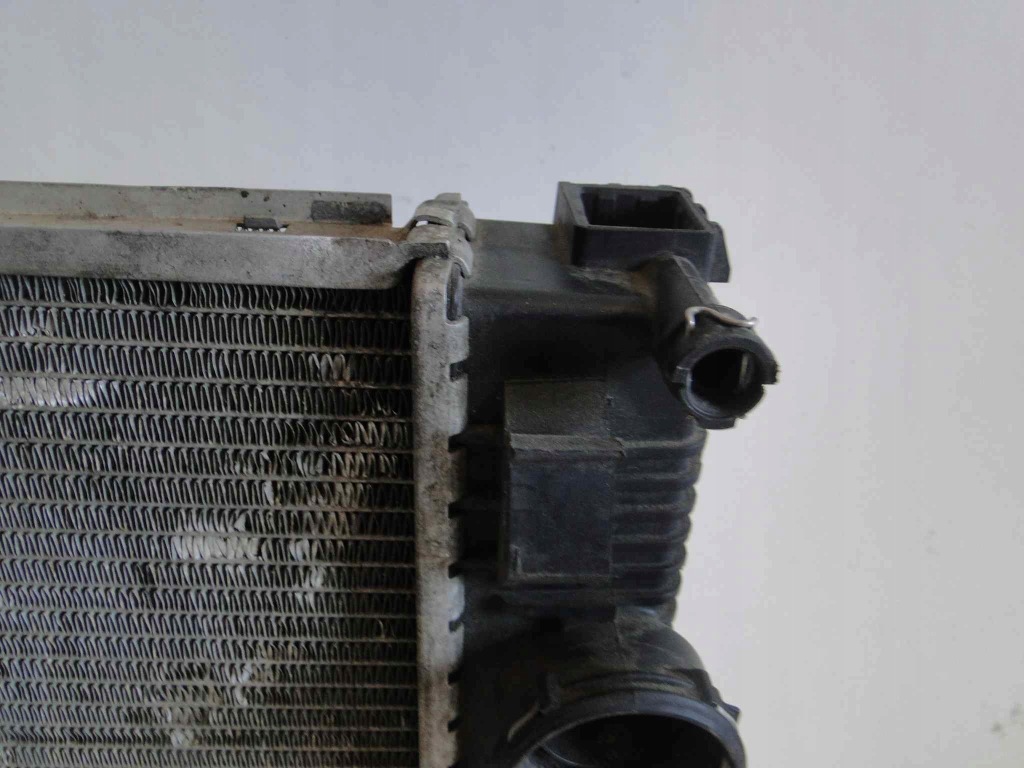 Mercedes e klasa 207 купе кабріолет  радіатор води в Україні