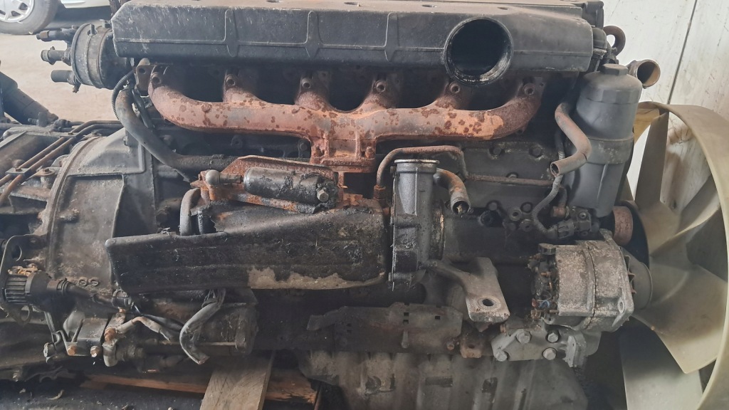 Купити Mercedes atego двигун om906 euro 3 + коробка передач передач