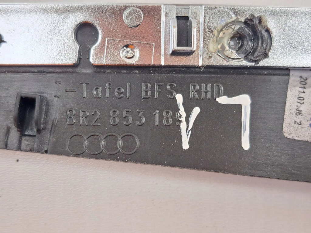 фото №5, Audi q5 sq5 2011 з передній рамка бардачка панелі приладової панелі