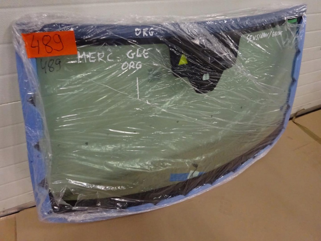 Купить Стекло лобовое перед датчик mercedes gle датчик камера mercedes оригинальный номер!!! 2015-