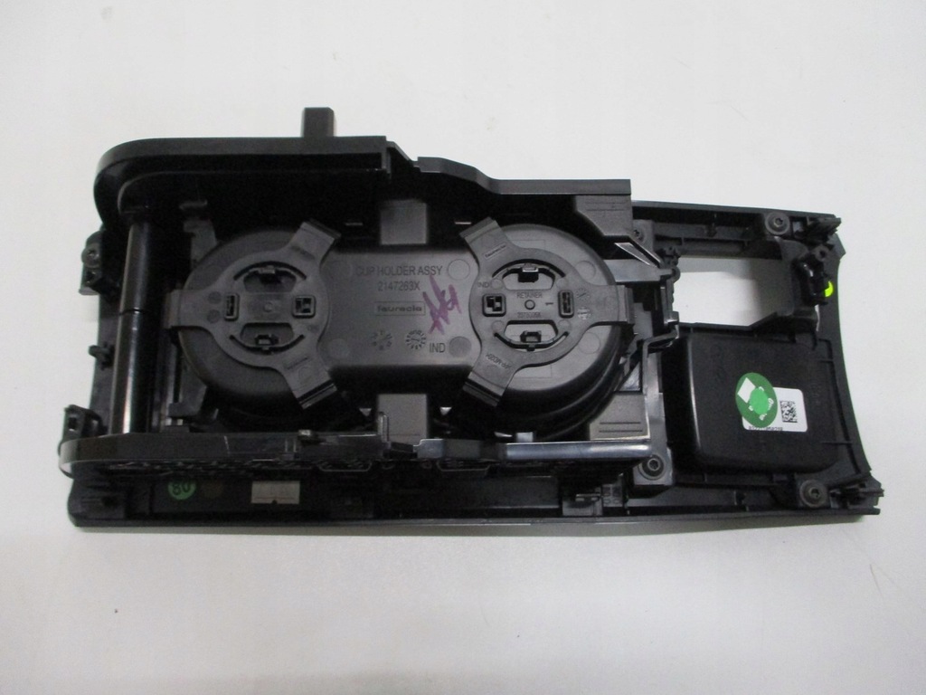 фото №3, Тунель панель na чашки renault clio v