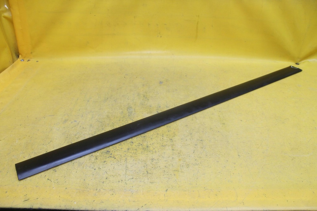 фото №1, Молдинг двері лівий перед peugeot 607