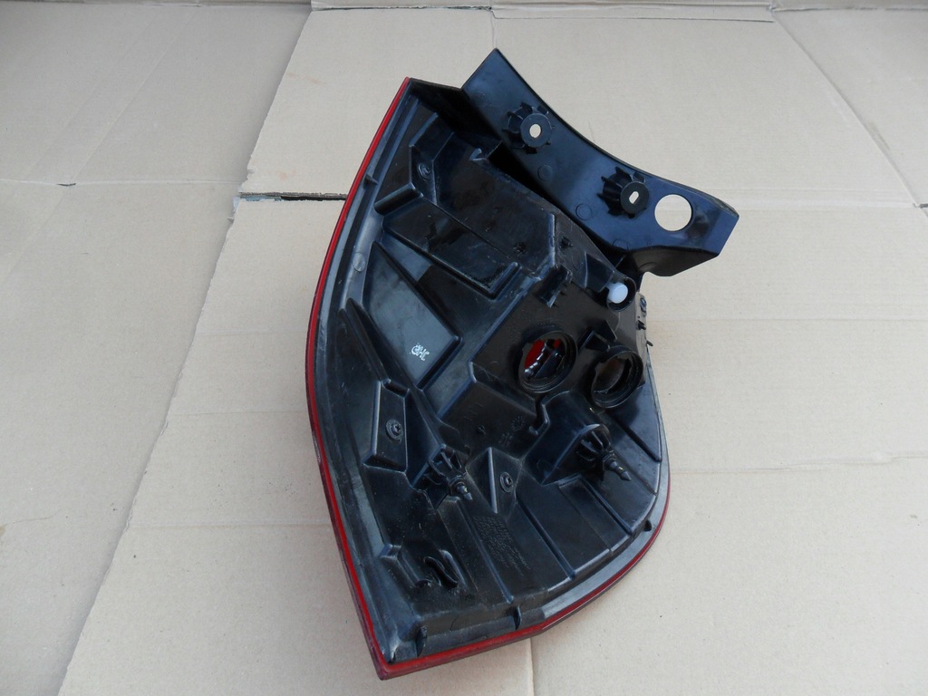 фото №13, Kia rio iii 11-17r лампа задняя левая 92401-1w2