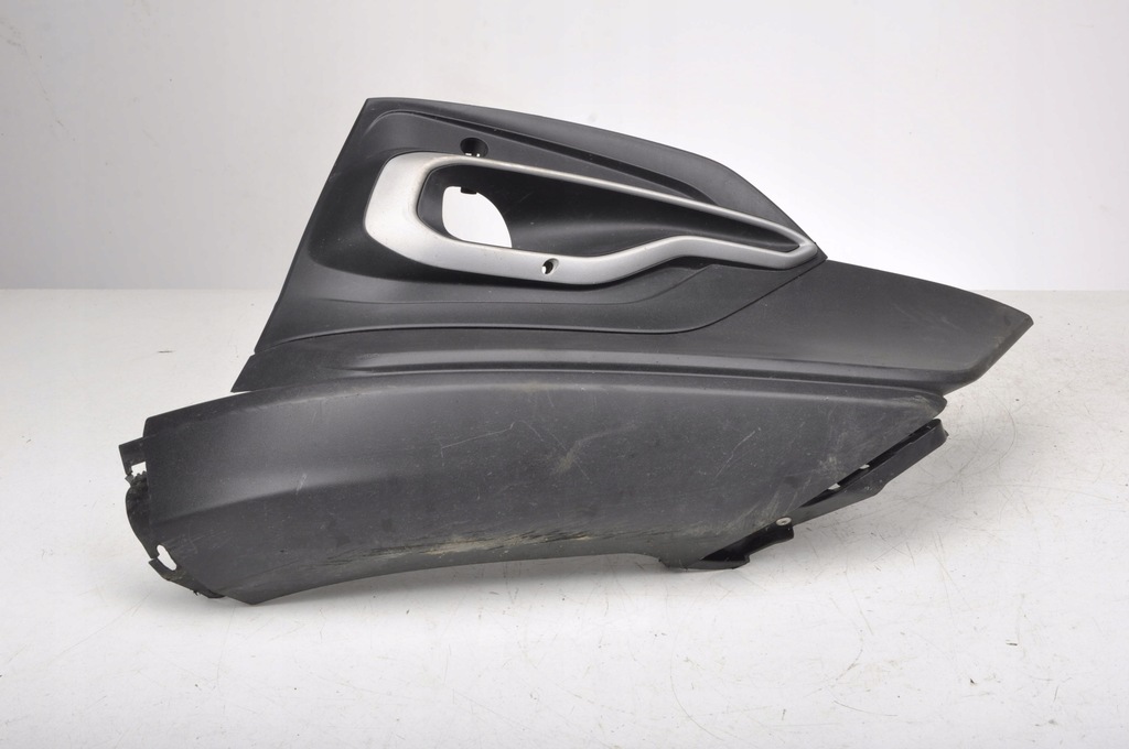 фото №1, Ford focus mk4 рамка решётка противотуманной фары правая