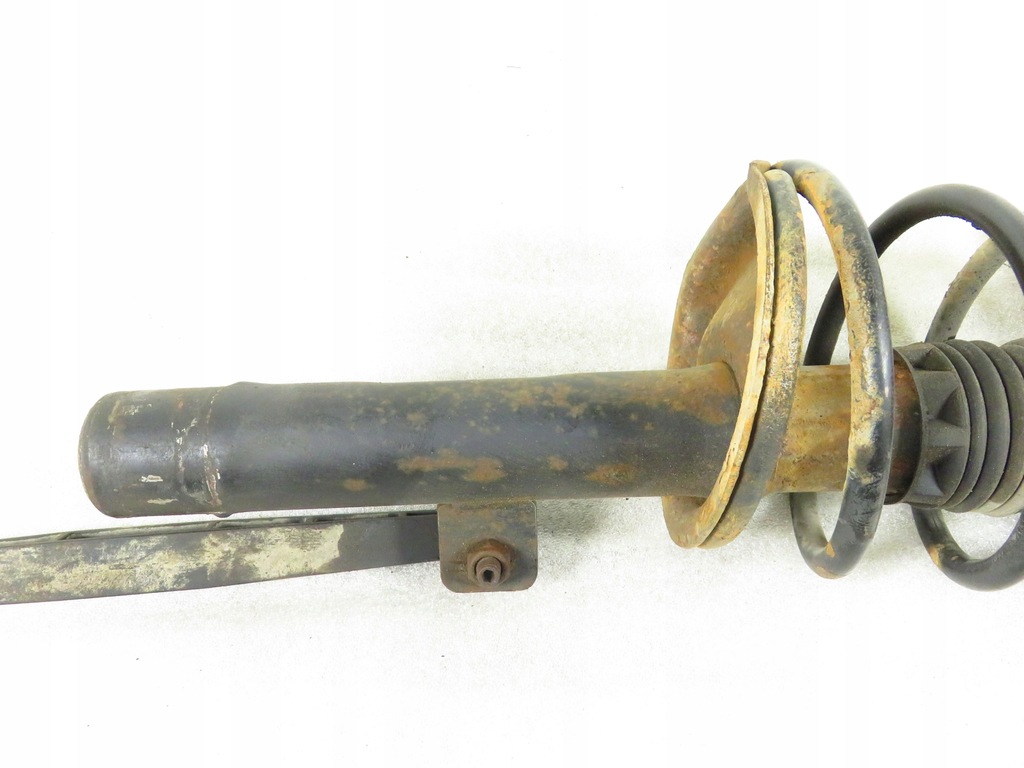 фото №3, Mcperson правый передний peugeot 306