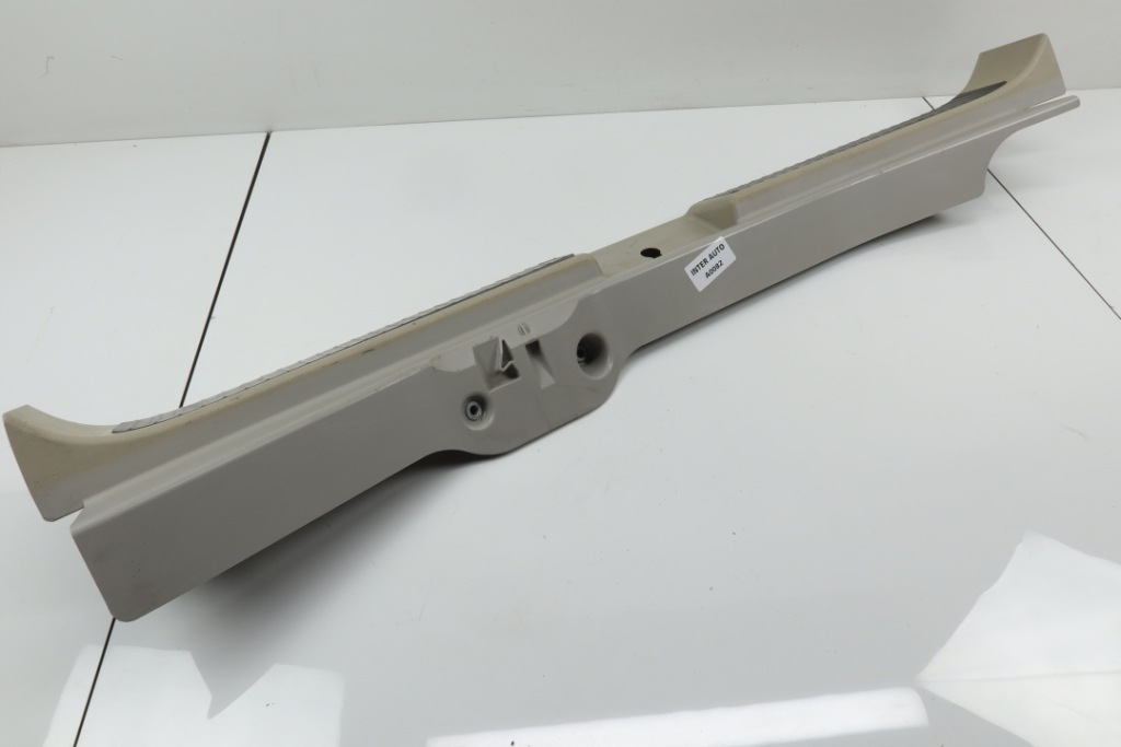 Mercedes w251 накладка поперечина молдинг багажника 2516903925 с Разборки