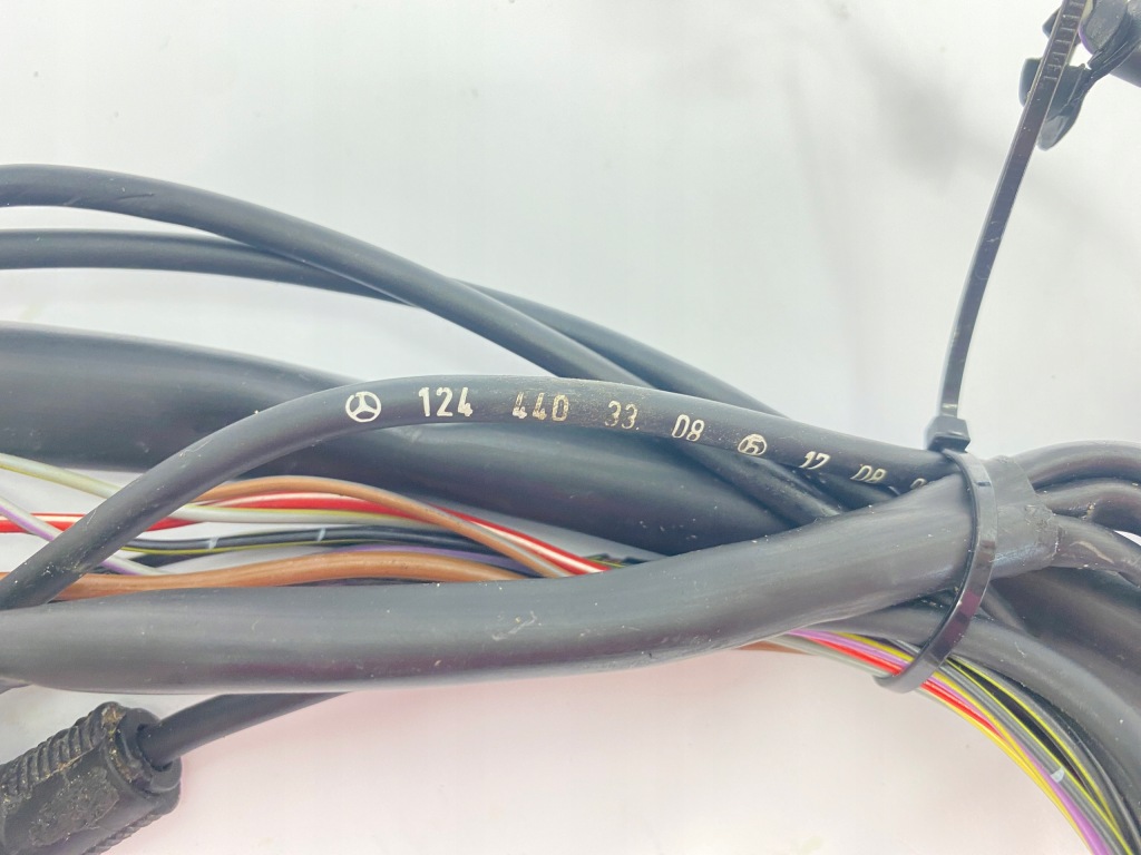 Купить Жгут электропроводка крышки задний  mercedes w124 kombi s124 1245402807 1244403308