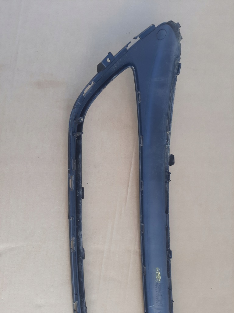 Решётка средняя молдинг ford kuga mk2 рестайлинг  13-17 st Киев