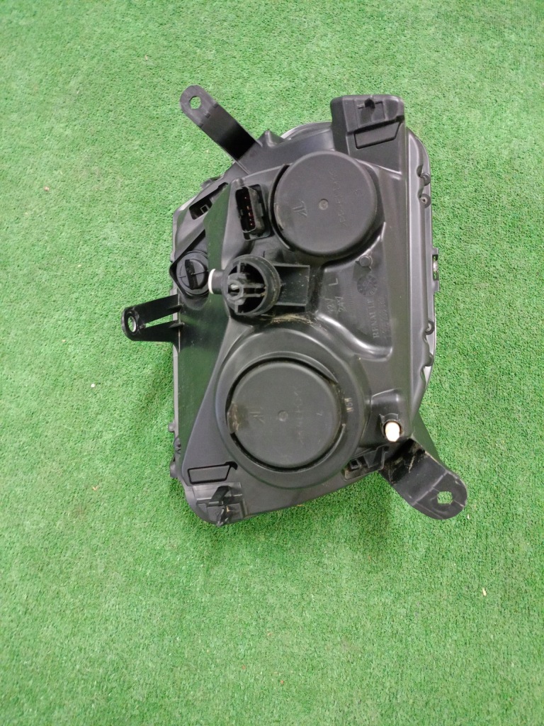 фото №7, Лампа перед левая dacia duster 260609877r