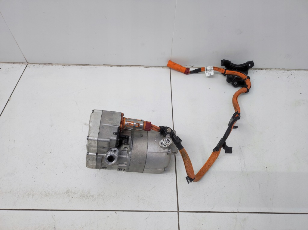 фото №1, Компресор кондиціонера bmw xm g09