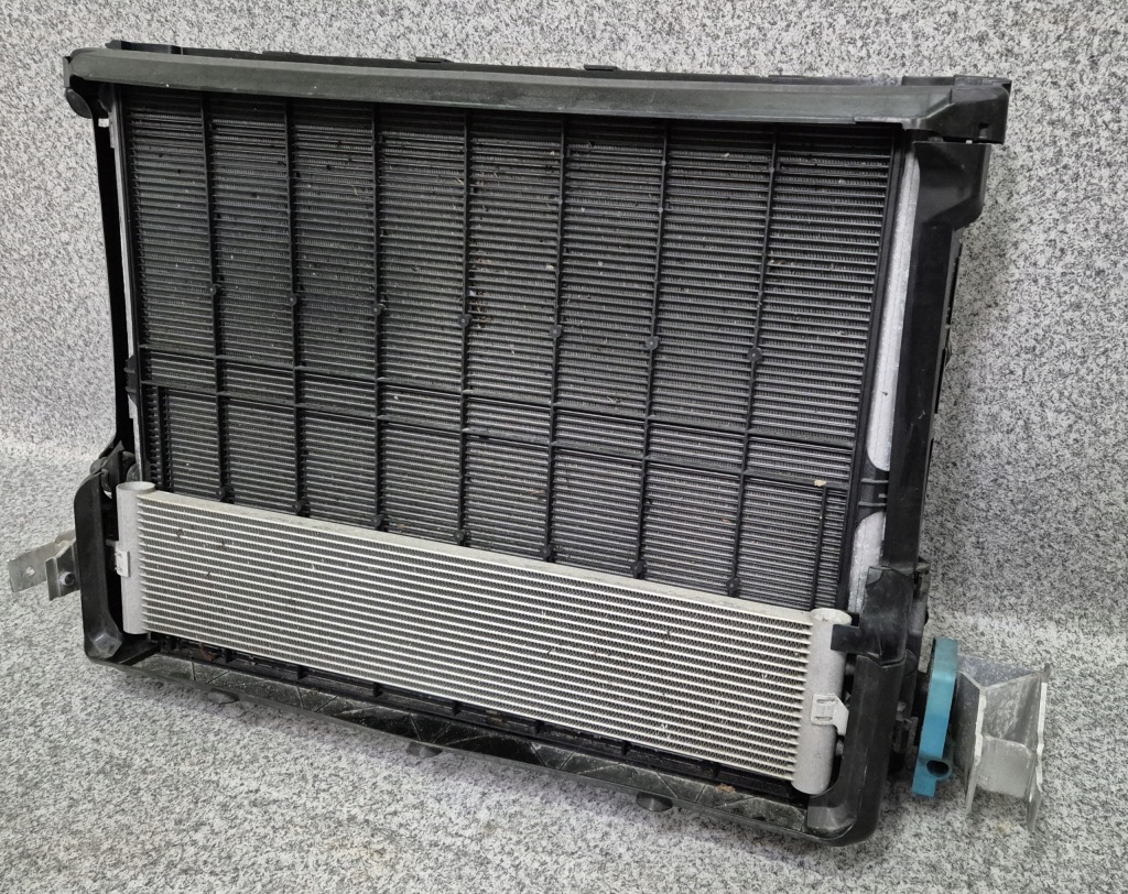 Радиатор радиатор вентилятор комплект бензин bmw g11 g12 g15 g30 g31 g32 Киев