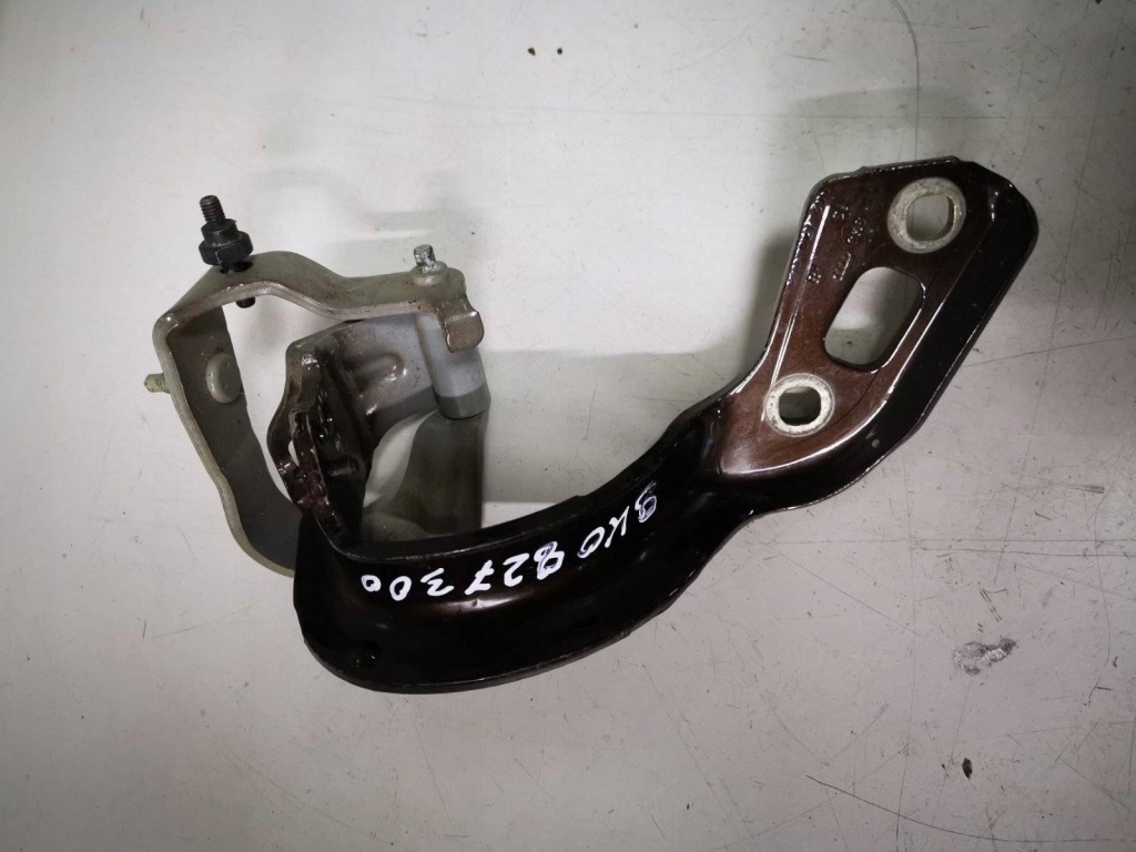 Купить Audi a4 b8 петля крышки правая  задний 8k0827300