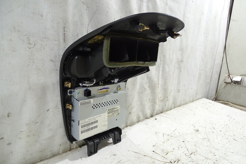 фото №14, Journey freemont дисплей екран 05064993ai doty