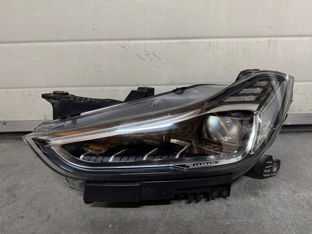 Maserati ghibli full led ліва правий фара рестайлінг Зі Шроту
