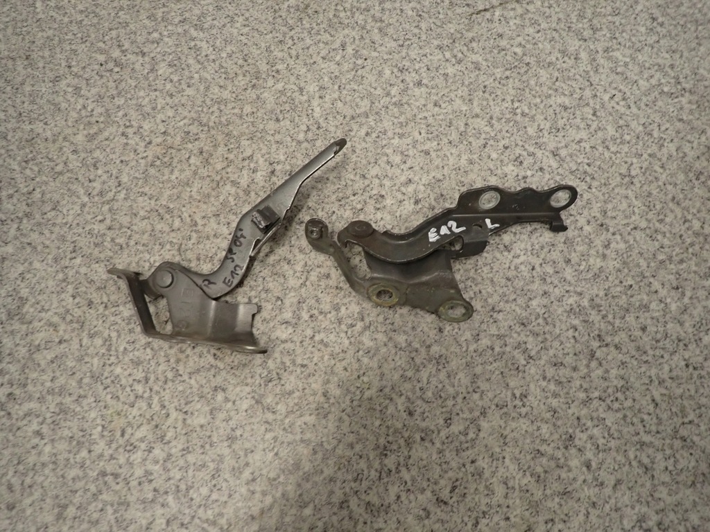 фото №4, Toyota corolla e12 петля капот левый lub правый