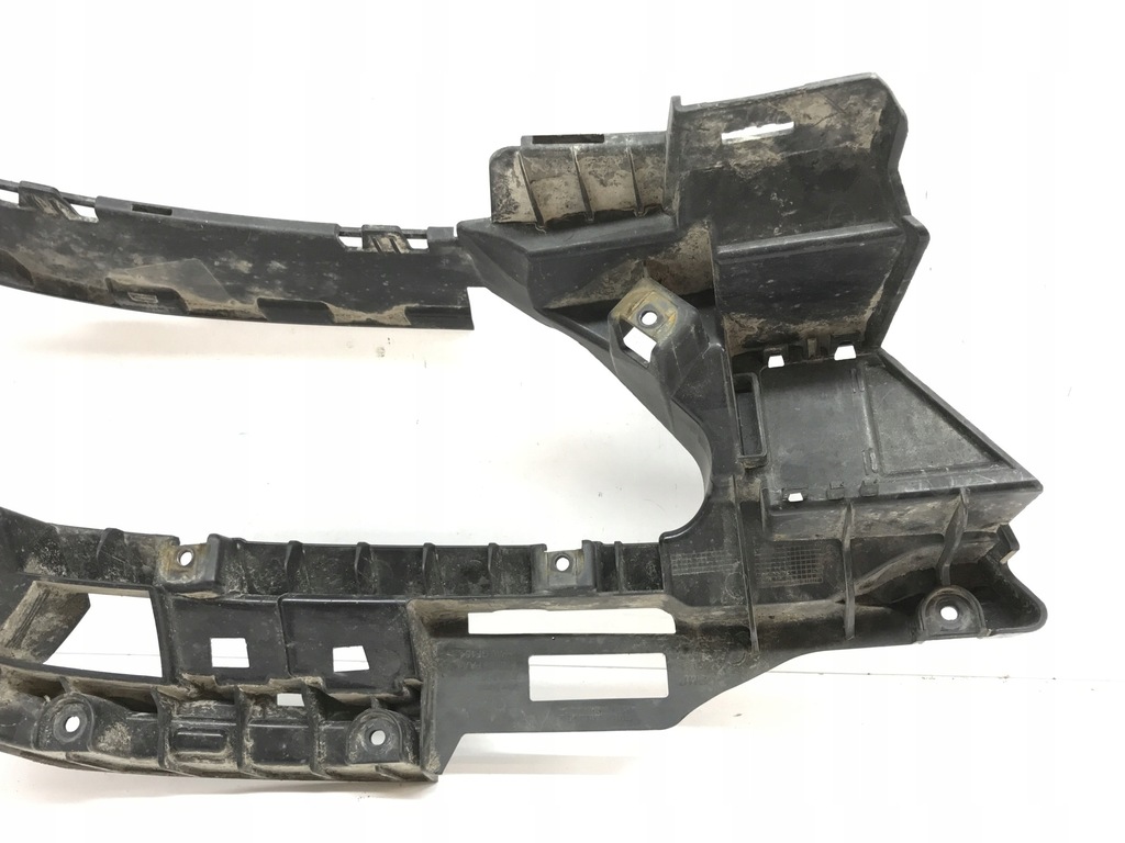 фото №6, Audi a4 b9 направляющая кронштейн выхлоп левая 8w0807347d