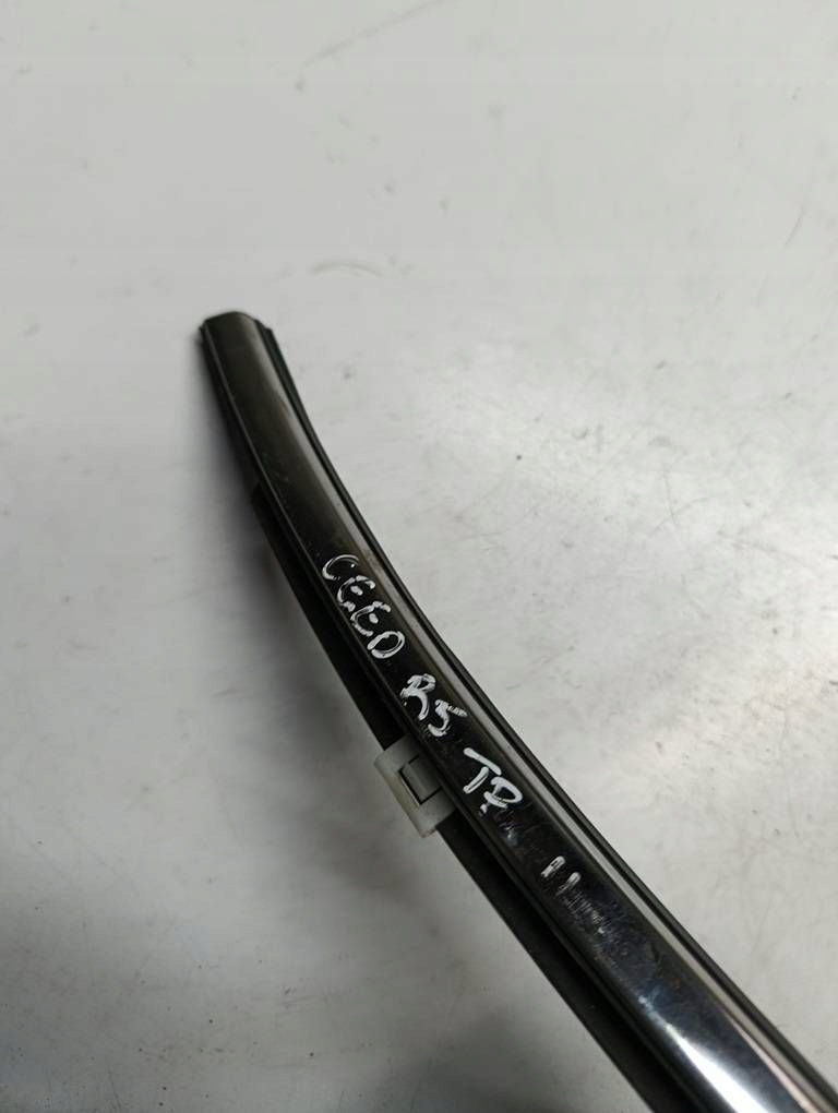 фото №7, Kia ceed ii hb 12-18 молдинг ущільнювач двері правий задня хром