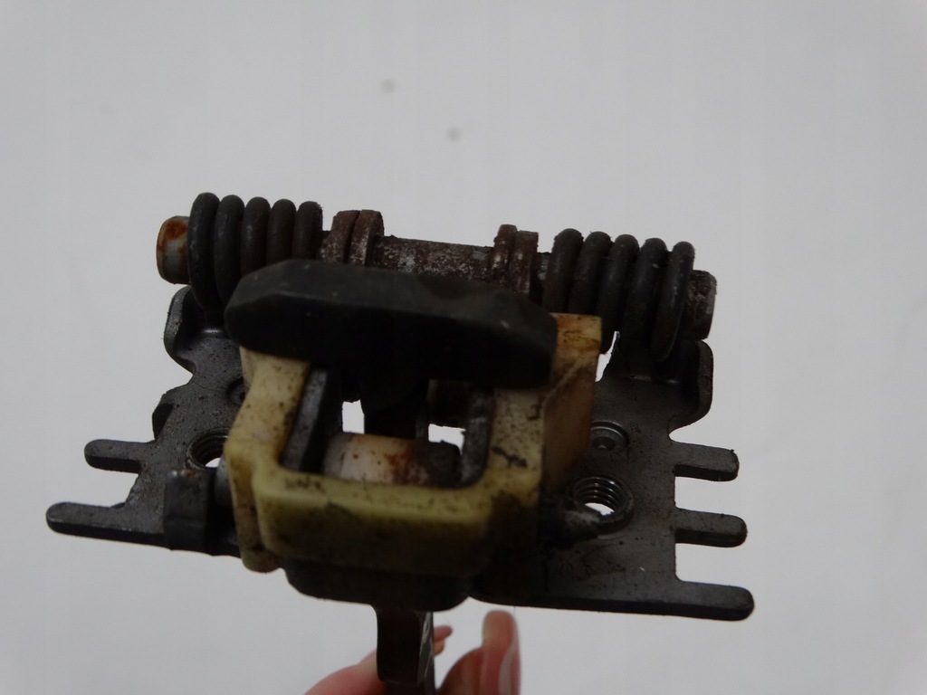 фото №8, Ограничитель дверь правый задняя renault laguna iii