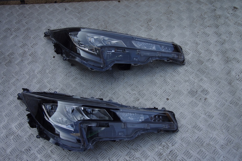 фото №1, Лампа правая full led toyota corolla e21 2018-