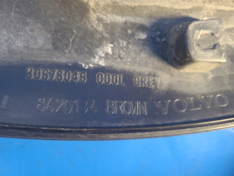 фото №4, Накладка крила rozszerzacz дуга задня. правий. volvo xc70 00-07 30655853