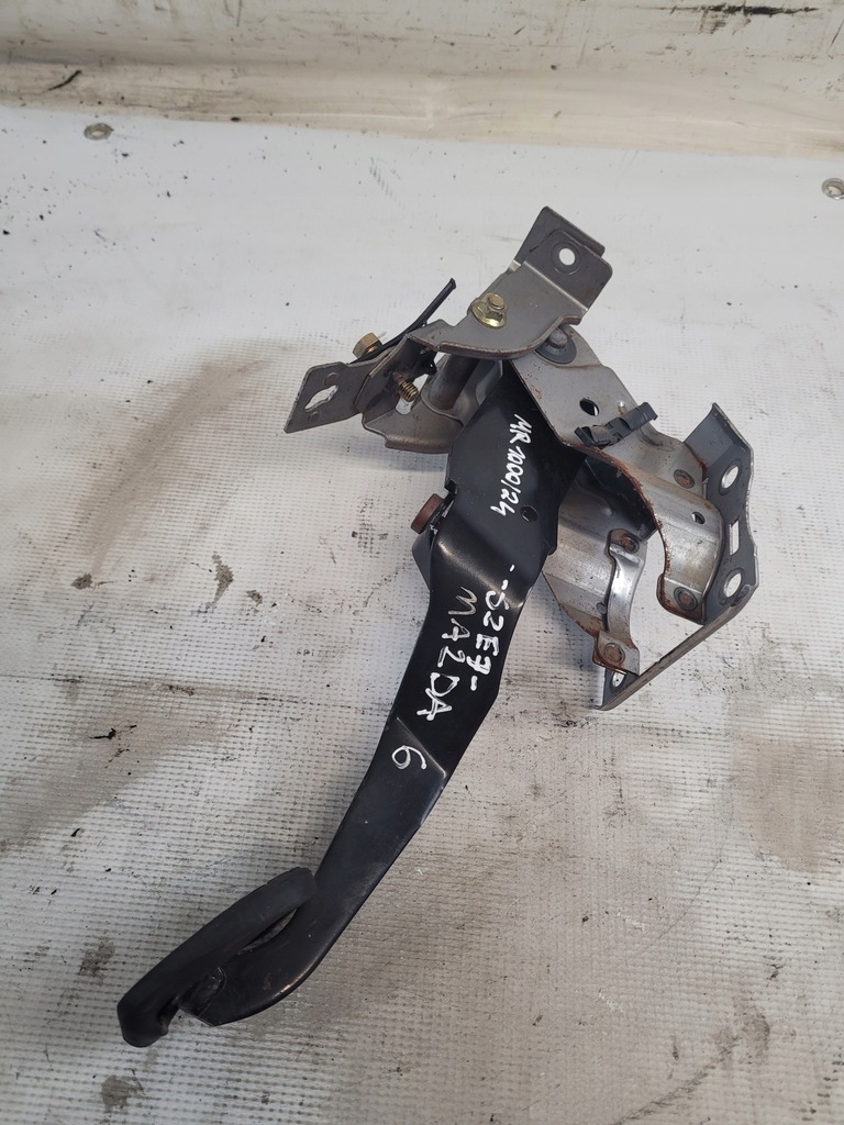 фото №1, Mazda 6 gg педаль тормоза основание gagj6a