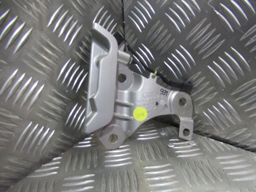 фото №1, Audi r8 боковой верхний замок защёлочный 427871443