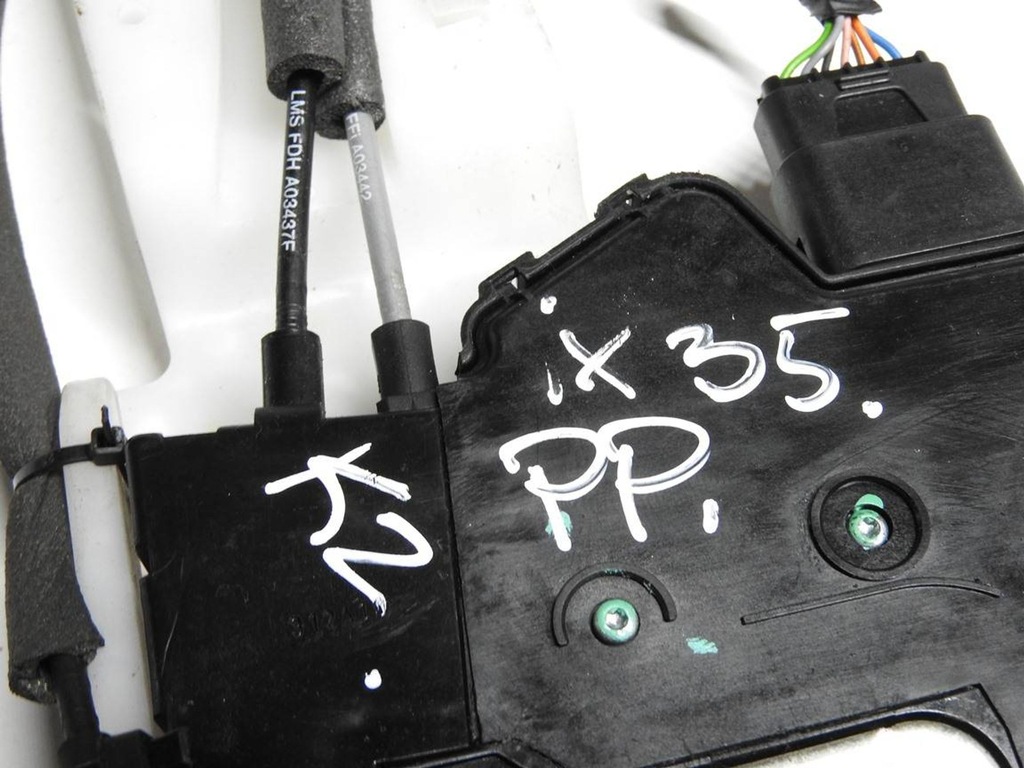 фото №6, Hyundai ix35 09-13 замок дверь правый перед 81320-2y020