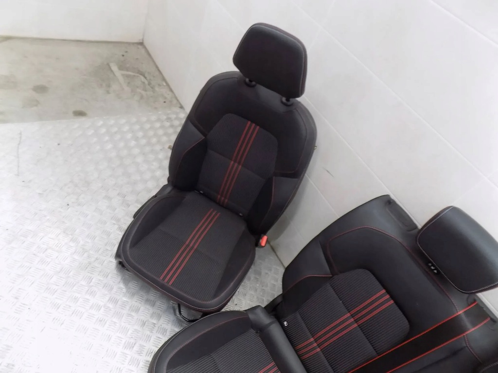 фото №2, Renault captur ii r.s. line сиденья заднее сиденье сиденья салон обивка кожа