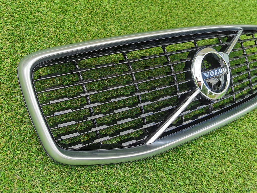 фото №2, Volvo xc60 ii r design решітка радіатора решітка радіатора перед cała!
