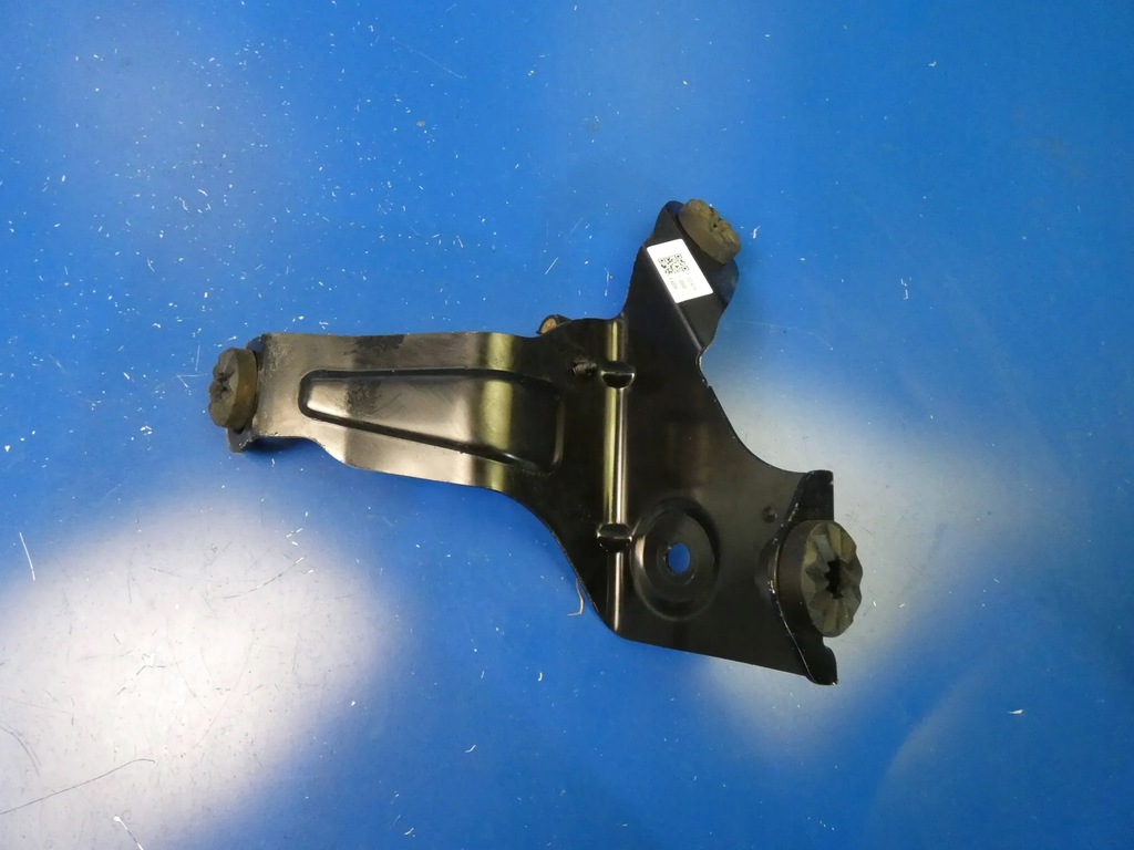 фото №1, Volvo xc40 кронштейн кронштейн кронштейн насоса abs