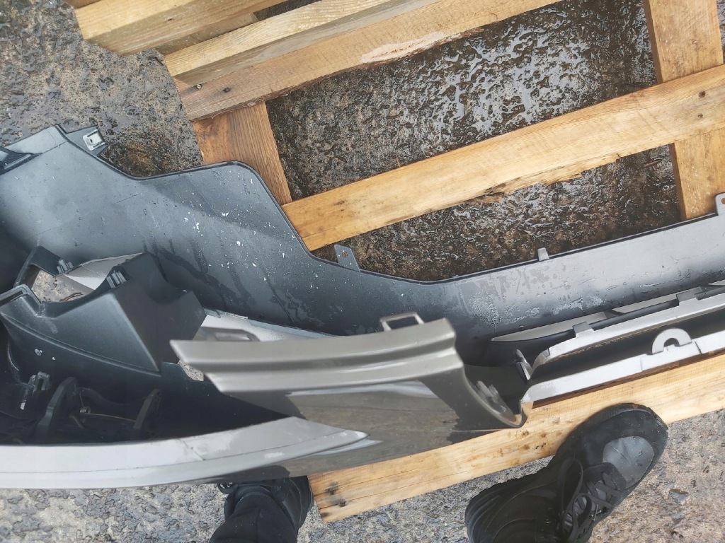 Бампер audi a4 b8 pdc ксенон ly1w bez заглушек Недорого