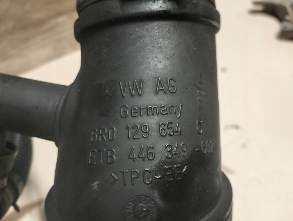 фото №6, Труба повітрозабірник повітря skoda rapid fabia ii 6r0129654c 1.6 tdi