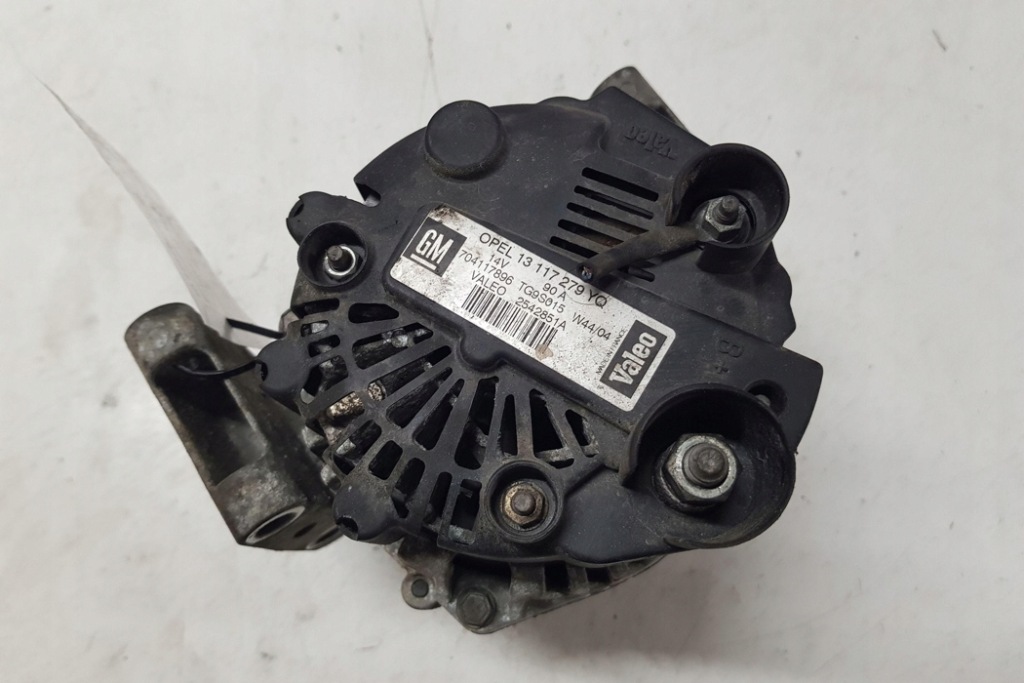 Генератор opel corsa d 13117279yq 1.3l дизель 55kw 2004 Недорого