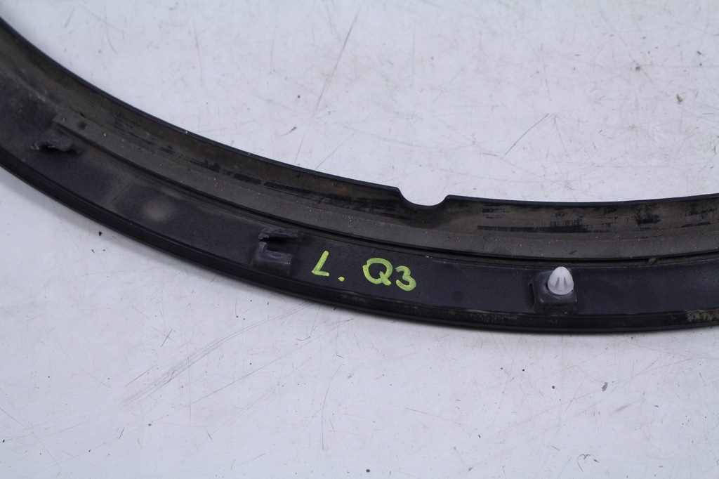 фото №6, Молдинг крыла левая перед audi q3 2013r.