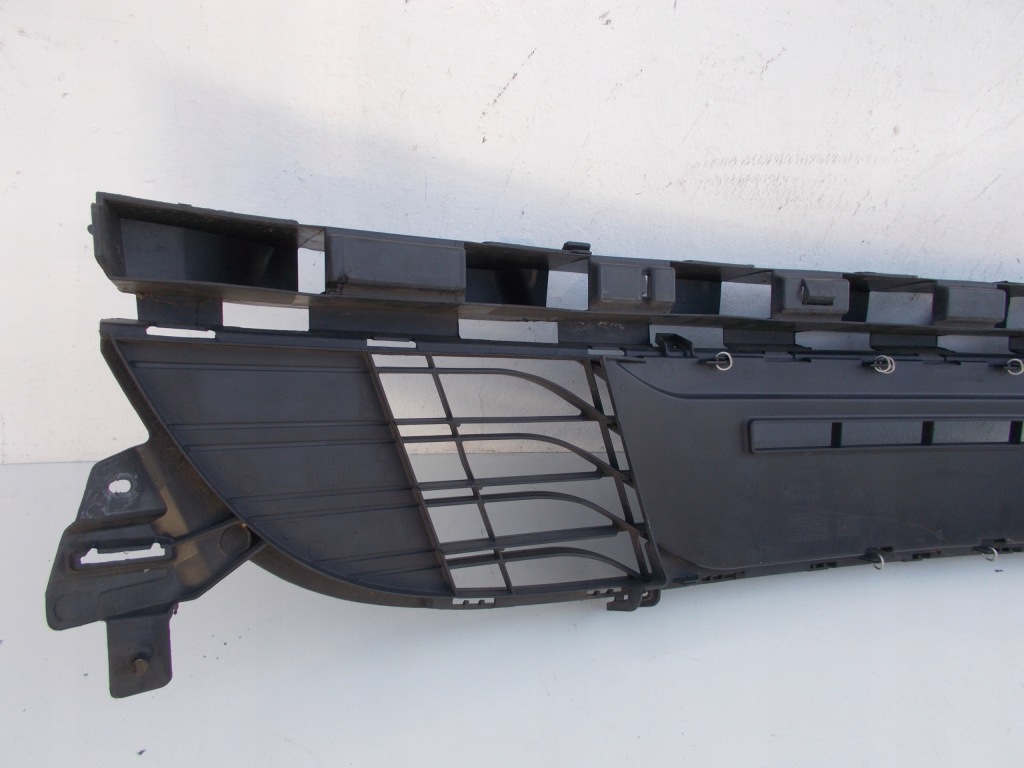 Решётка радиатора решётка бампера средняя бампера решётка радиатора renault megane iii 3 Недорого