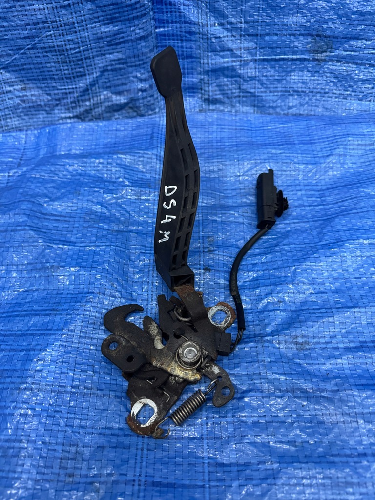 фото №1, Замок капот ds4