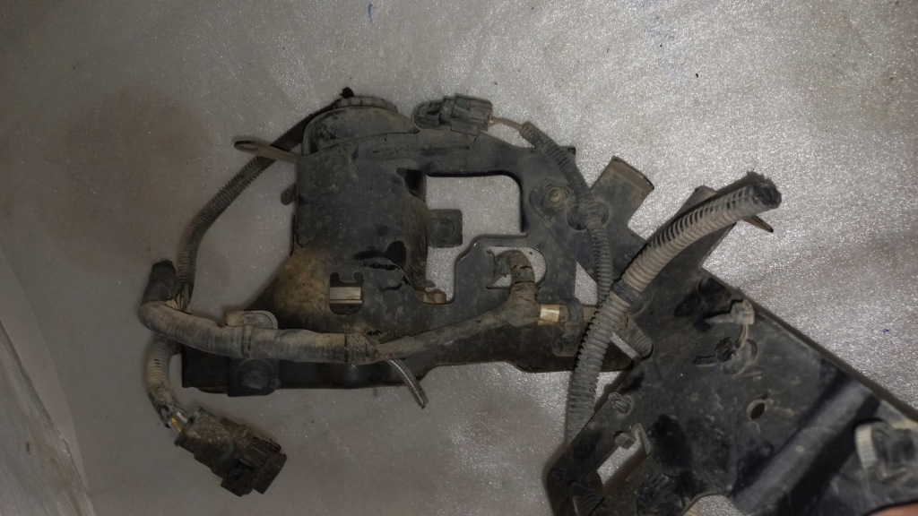 Trafic b talento vivaro iii кронштейн корпус фильтра топлива кронштейн Киев