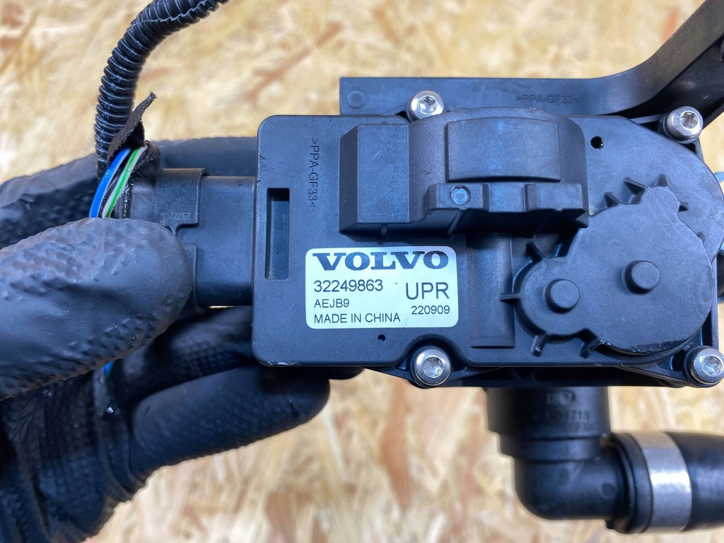 фото №9, Клапан циркуляции циркуляция wody volvo xc60 ii xc90 ii v90 v60 ii 32249863