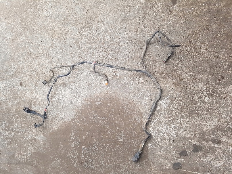 фото №1, Электропроводка фара лампы ксенон r. daf 105 xf