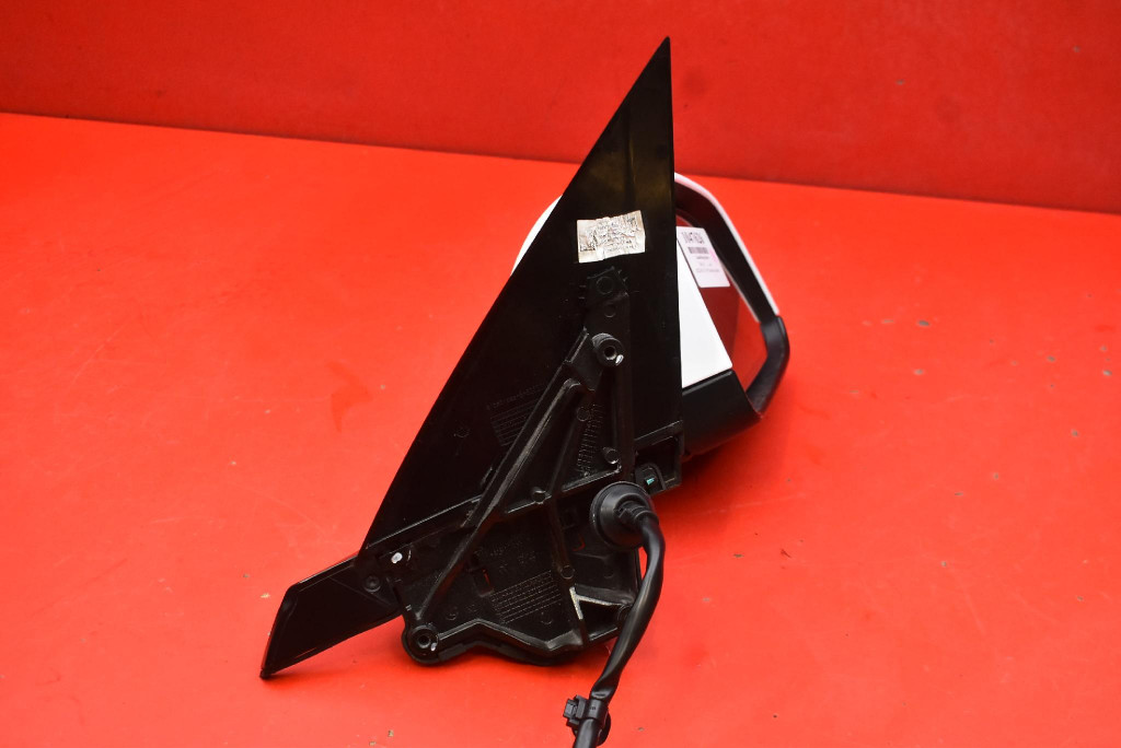 Дзеркало праве ppsw eu 1609791-00-d tesla model y 20- 13 pin в Україні