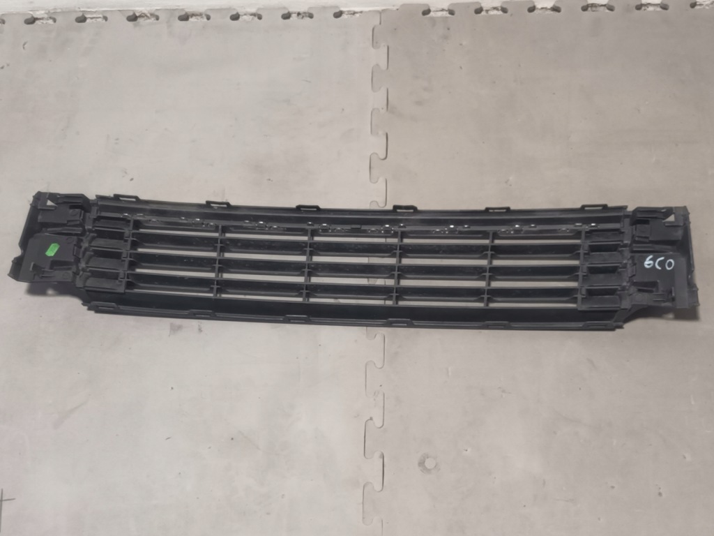 фото №6, Решітка передня vw polo v lift 6c0 середня перед org