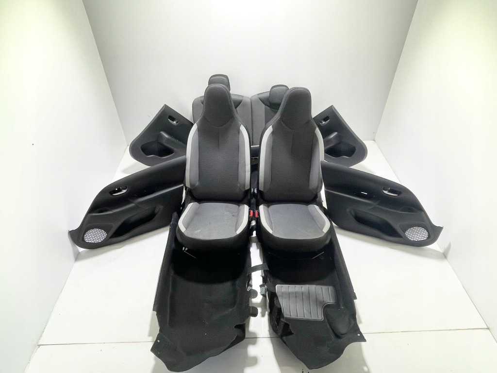 фото №1, Toyota aygo ii 2 lift 5d kompletny середина салон сидіння заднє сидіння обшивки