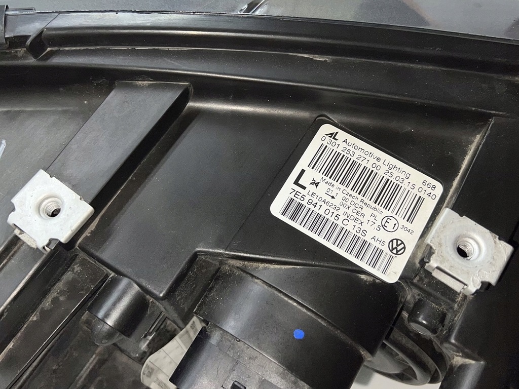 фото №13, Vw t5 7e5 лампи bi ксенон led з adapterami h4 na ксенон h7 na ксенон